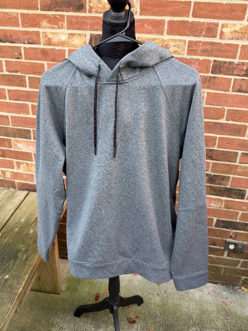Lululemon Mens L Heather Grey Wool Blend Pullover Hoodie Athletic Sweatshirt